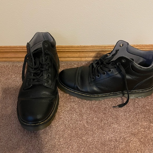 Men’s Doc Martens boots. - Picture 3 of 8